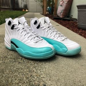 light aqua 12s